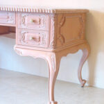 デスクW130cm ピンクベージュ色｜デスク｜輸入家具/ロココ調家具の