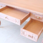 デスクW130cm ピンクベージュ色｜デスク｜輸入家具/ロココ調家具の