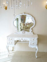 ドレッサー　クラシックスタイル　一面鏡　シェルとクラウンイニシャルの彫刻　マダム・ココ色