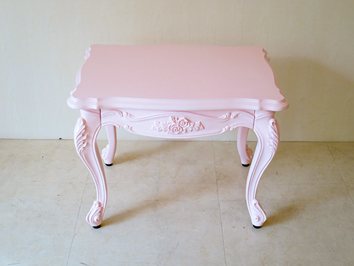 ビバリーヒルズ　サイドテーブル　薔薇の彫刻　バービーピンク色