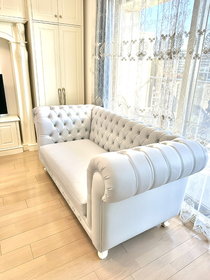 チェスターフィールドソファ