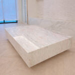 アルバキーラ天然石で製作したオーダーメイドのスクエアセンターテーブル