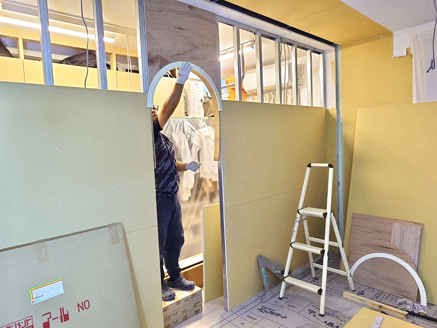 アーチ開口製作とリフォーム風景