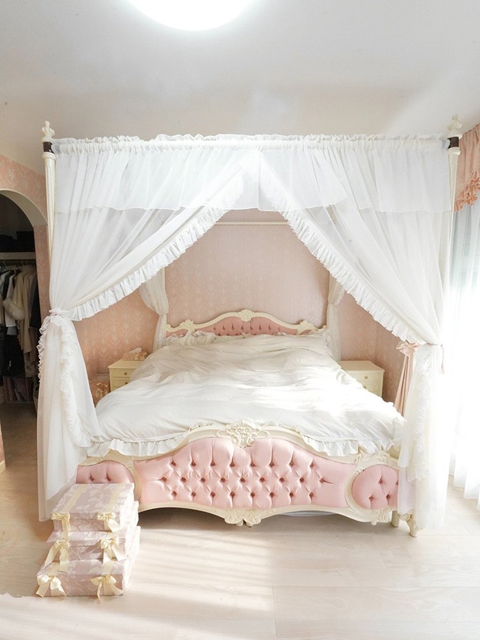 ロココ調ベッド ピンク 張地 クラシック家具