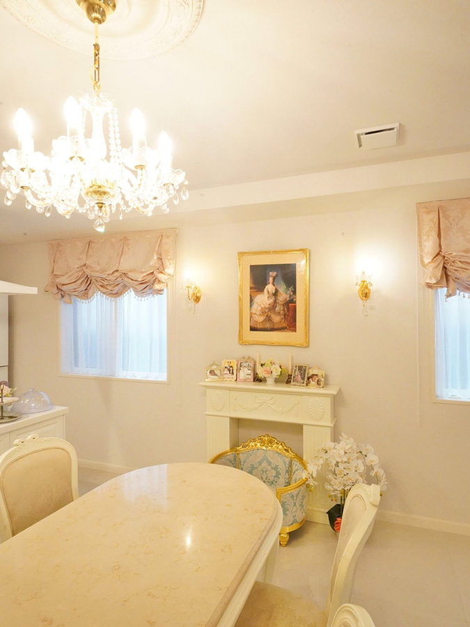 ロココ調ダイニング 大理石テーブル 白家具 